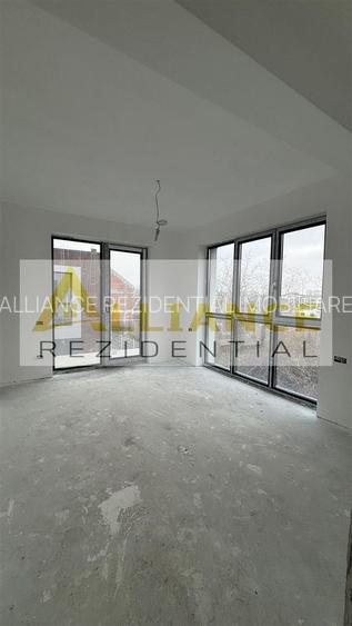 Vila 4 camere de vanzare || aproape de Primărie || campus scolar - 8