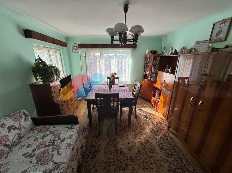 Casa calcan, teren 305 mp, zona Gruia