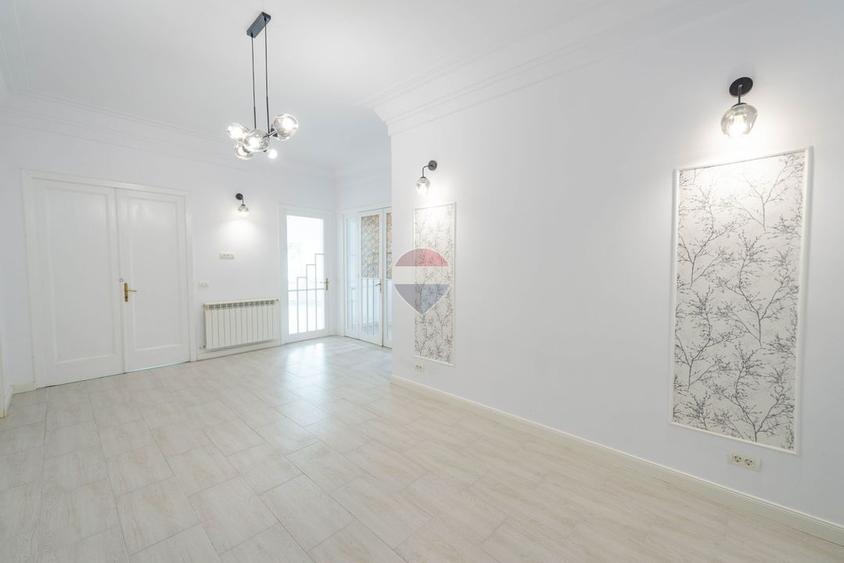 Apartament de vanzare 137 mp, zona centrala, curte proprie