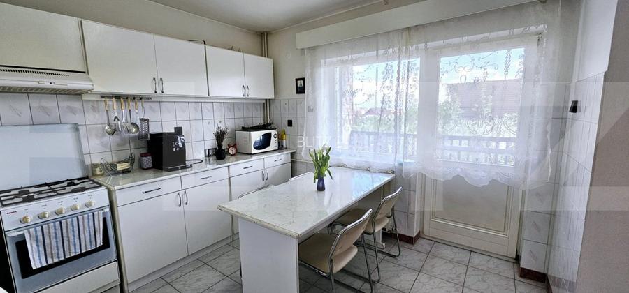 Casă, de vanzare, cu 6 camere, 300 mp, zona semicentrala - 12