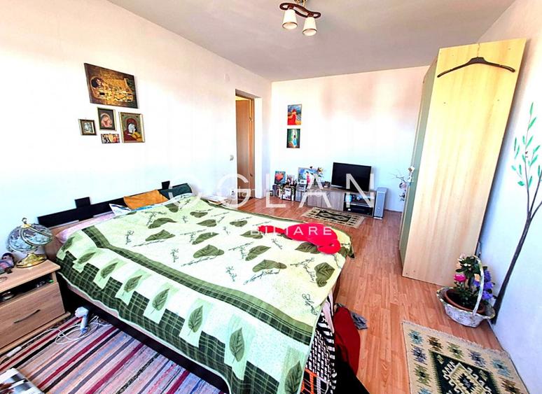 Mansarda pe un singur nivel 67 mpu, strada Siretului - 5