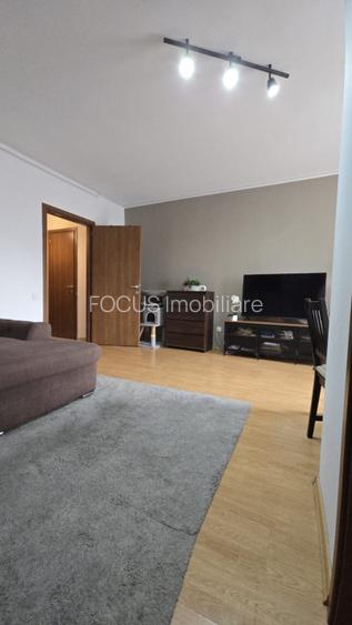 Garsoniera cu vedere superba catre Lacul Plumbuita - 7