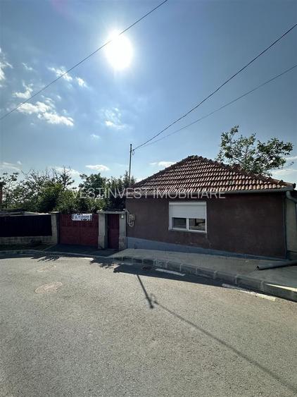 CASA DE VANZARE EPISCOPIA Str. Dealului 732 MP - 2