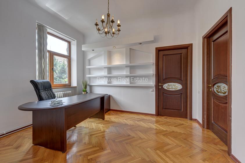 Apartament 4 camere si mansarda in vila, Calarasilor Traian - 3