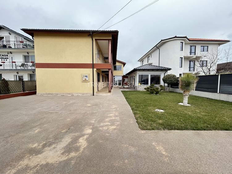 Pensiune Casa Eva Statiunea 2 Mai - 12 camere - teren 600 mp - 17