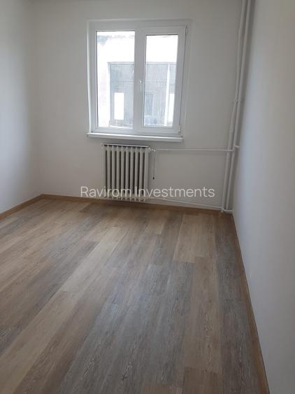 Garsoniera confort trei, etaj unu, renovata, in bloc de garsoniere, libera - 3