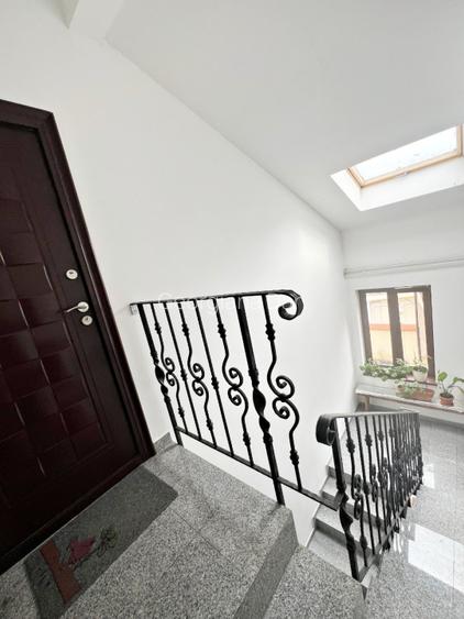 Apartament de închiriat - 2 camere tip mansardă, str. Lungă - Terezian - 14