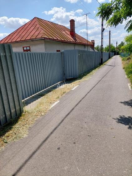 Vand casa cu livada in satul Ionesti Arges - 8