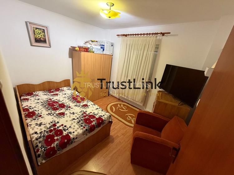 De vanzare de 3 camere  din 85– Mărgeanului cu Alexandriei Centrala T - 9