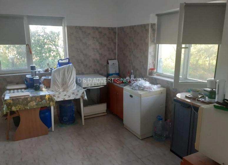 Giurgiu - Comuna Toporu - Casa P+2 - Constructie 2010 - Teren 3200 mp - 5