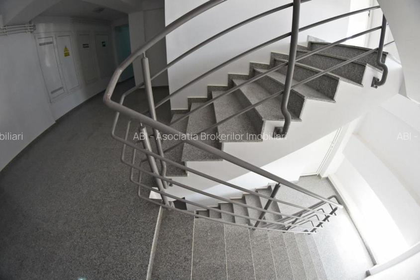 Vanzari Apartamente 5  camere CARTIERE METALURGIEI - 6