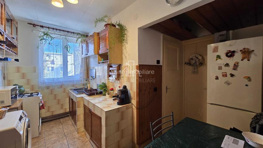 Apartament 2 Camere Et.3/4 Decomandat,  Vanzare, Aleea Carpati - 3
