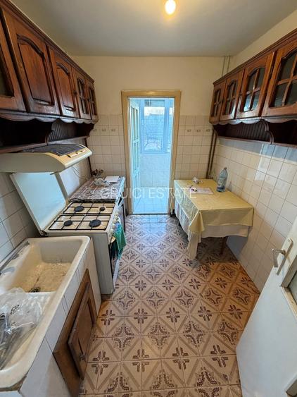 Zona Lipovei | Etaj 1 | Decomandat | Centrala Termica | 2 Balcoane!! - 6