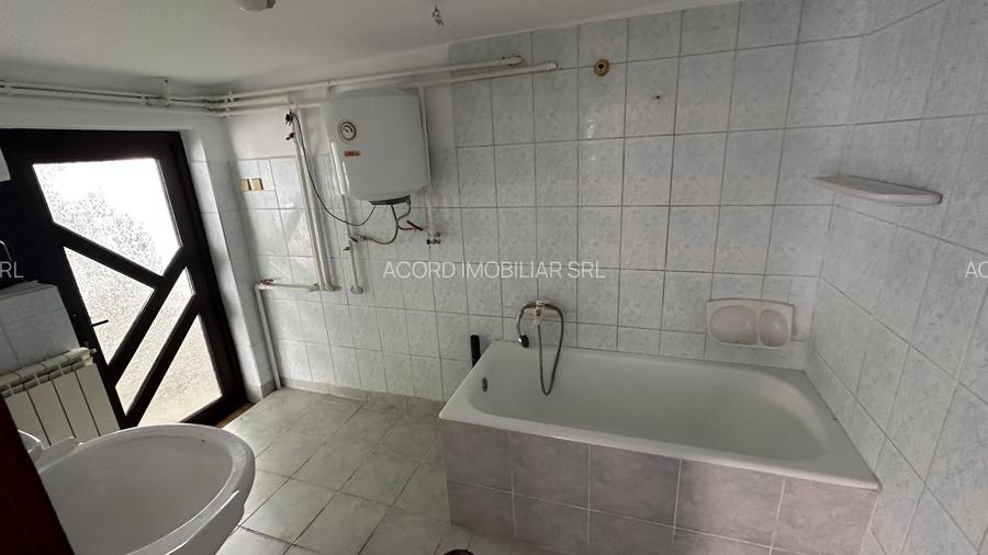 Casă de închiriat în zona Faleza Nord - 16