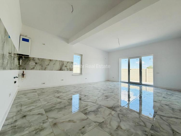 Casa pe parter - Com. Berceni - Str. Miorita - 4 camere - 2 bai - 8