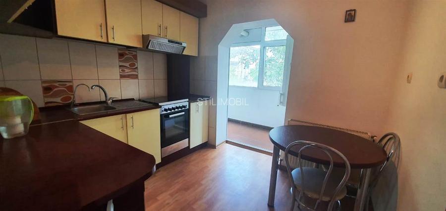 Apartament 3 camere decomandat 2 bai Nicolina - Gradinita nr. 1 - 8