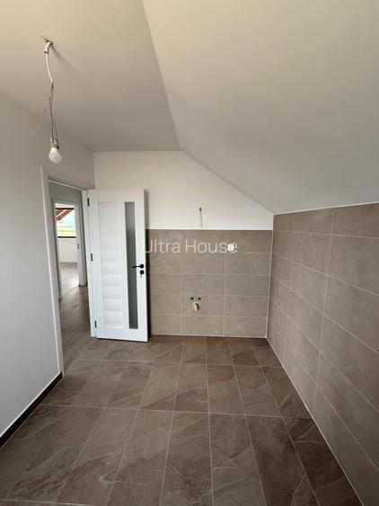 Casa de vanzare intre Sanpetru si Bod - 7