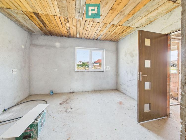 Casa la gri in Frumuseni - 7