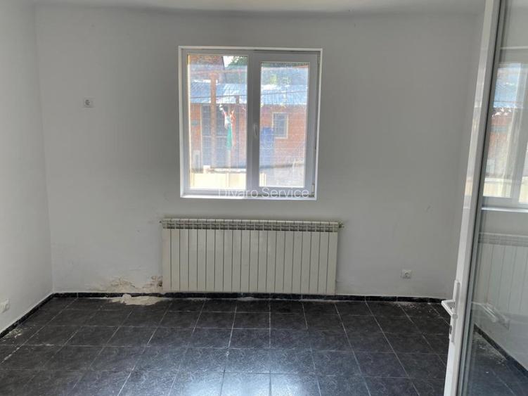 Vanzare vila P+1 cu doua apartamente garaj supraetajat Basarab Primarie Sector 1 - 4