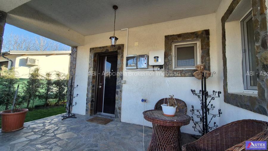 Casa Central Magurele pe Parter - 4 camere, 4 bai si teren de 580 mp - 25