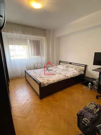 Apartament cu 4 camere, Decomandat, Pacurari-Petru Poni - 2