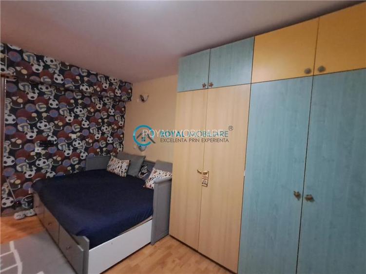 Royal Imobiliare - Vanzare apartament 4 camere zona Piata Mihai Viteazu - 8