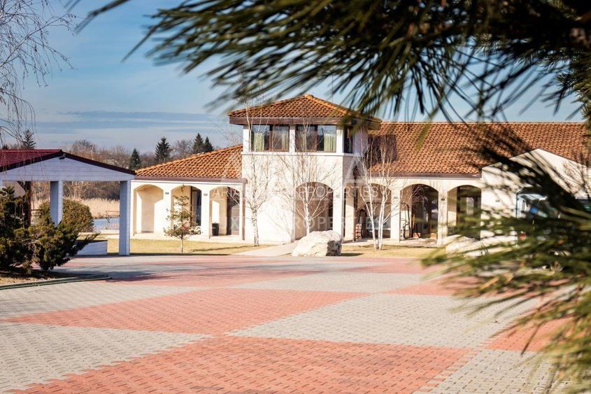 SNAGOV VILA | 36m DESCHIDERE LA LAC | PONTON 250mp | JACUZZI | SPA | BOWLING - 2