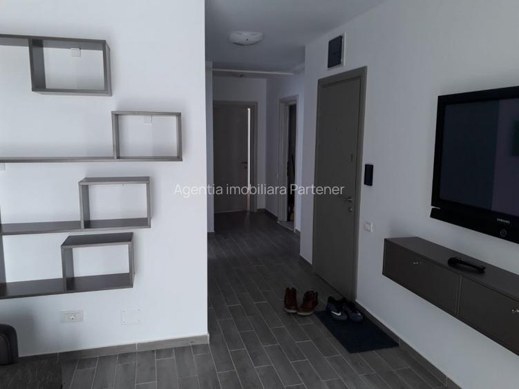 Apartament 3 camere, Centru, bloc nou, etaj 1, mobilat, garaj - 16