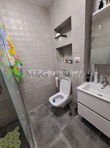 3 camere  bloc nou, 80 mp utili , balcon de 20 m - 24