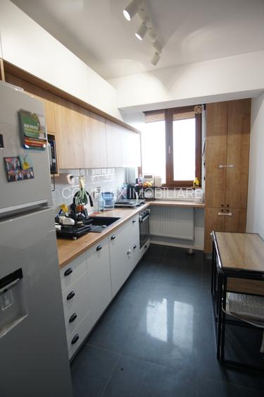 4 Camere Victoriei Bloc Nou-Boutique Parcare Singur pe Etaj Apartament Premium - 3