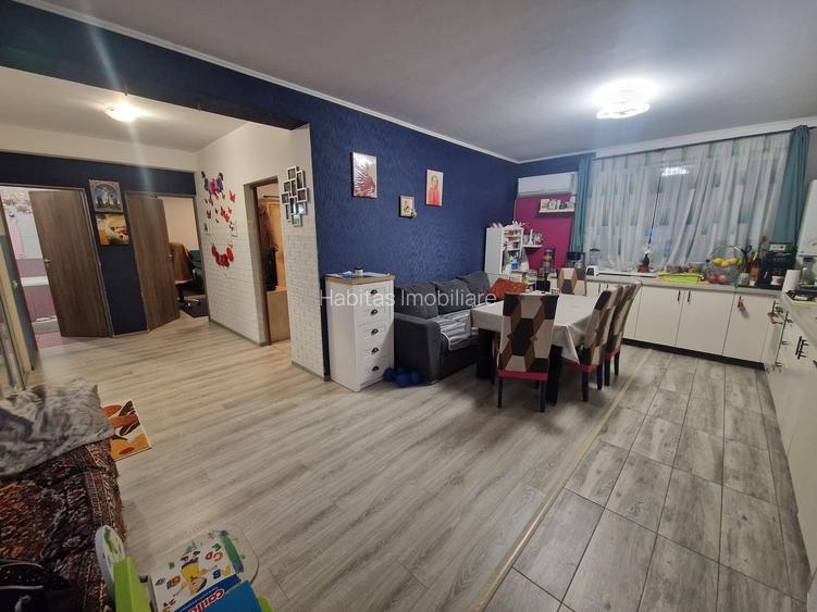 Comision 0% Apartament 3 camere 69 mp, parcare, Floresti str Cetatii - 3