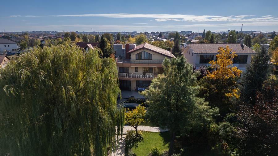 Vila multi-family home cu piscină și ponton privat- Lacul Morii - 2