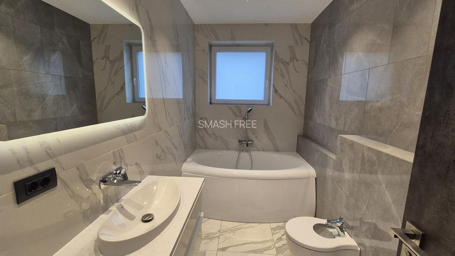 Penthouse 262,48 mp + terasa 165,16 + balcoane 10,73 mp - comision 0% - 14
