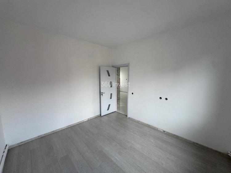 Casa de vanzare , zona Navodari - 10