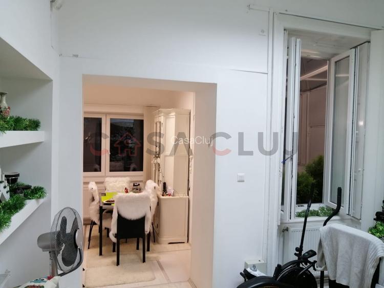 3 Camere curte si loc de parcare, langa Primarie - 10