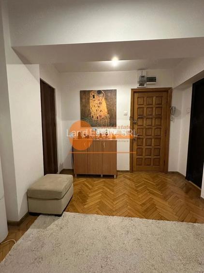 3 Camere- Calea Victoriei - Radisson- Bloc 1983 - 2