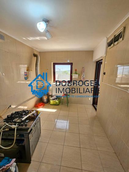 ZONA 23 AUGUST-CASA  6 CAMERE, TEREN 231 MP - 20