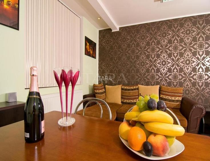 Apartament cu 5 camere de vânzare, zona Ultracentrala - 3