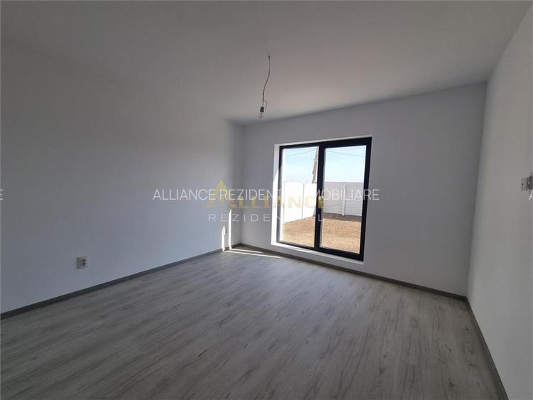 Casa parter - 3 camere - 2 bai- beci- pod -350mp teren-incalzire pardoseala - 5