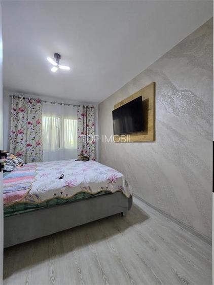 Etaj 2 - Lunca Cetatuii 4 camere decomandat cu 2 bai, bloc din ''97 - 9