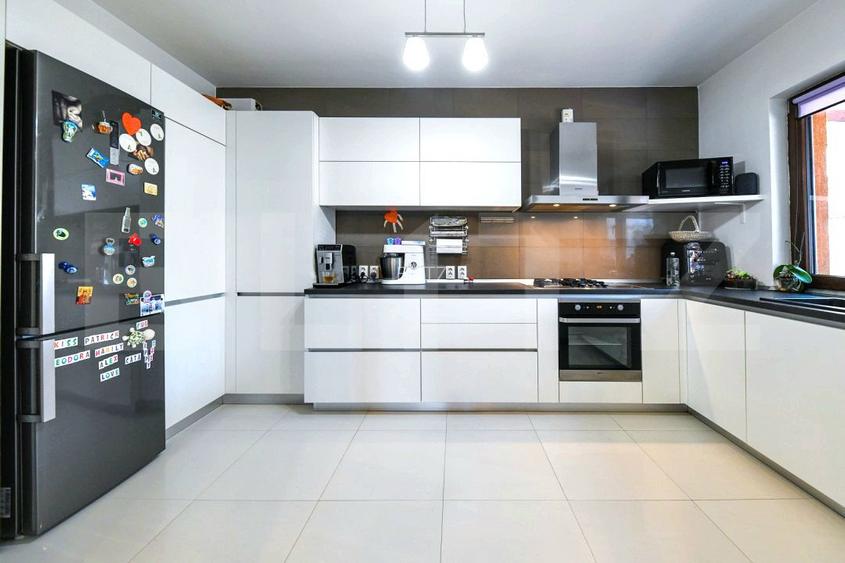 Casa individuala, 234mp, 5 camere, 700mp gradina, zona Somesului - 8