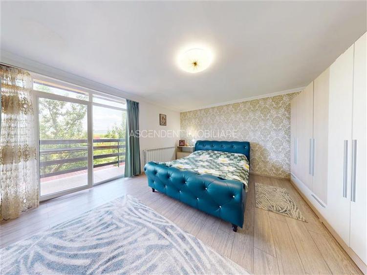 Rezidenta mobilata si echipata, cu lumina naturala, verdeata, vedere munte - 25