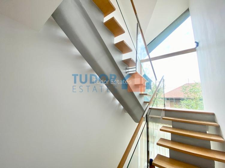 Vila superba cu 5 dormitoare de vazare in complex cu piscina - 9