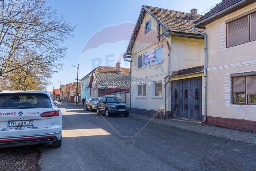 Refugiu în inima Transilvaniei – Casă săsească cu 5 camere în Rupea - 2