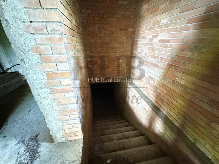 Casă cu teren de vânzare -Sascut - 12