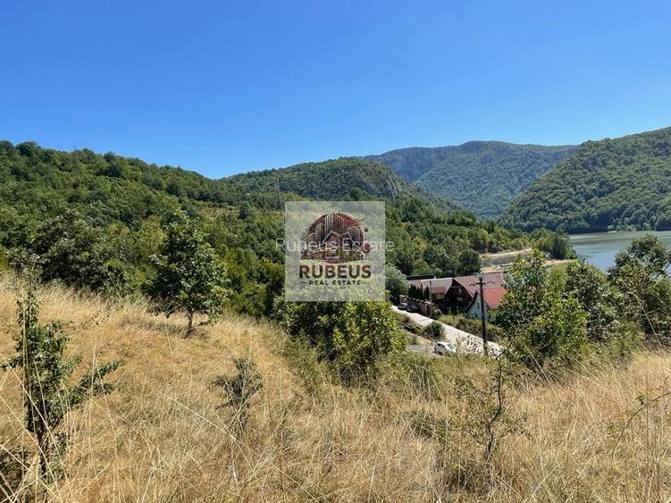 Teren intravilan 2.580 mp Eșelnița, acces DN57, ideal turism, locuinte - 13