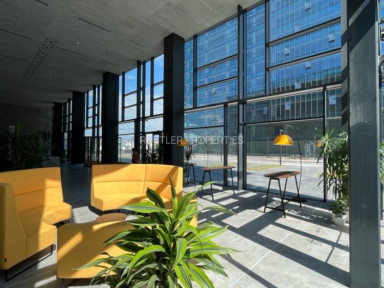 Spatiu de birouri in cladirea Oslo - Metrou Petrache Poenaru  - 4