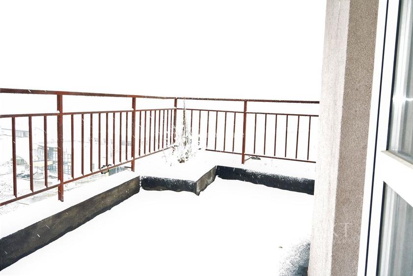 Cladire de birouri cu  spatii vitrate generoase in Zorilor. - 22