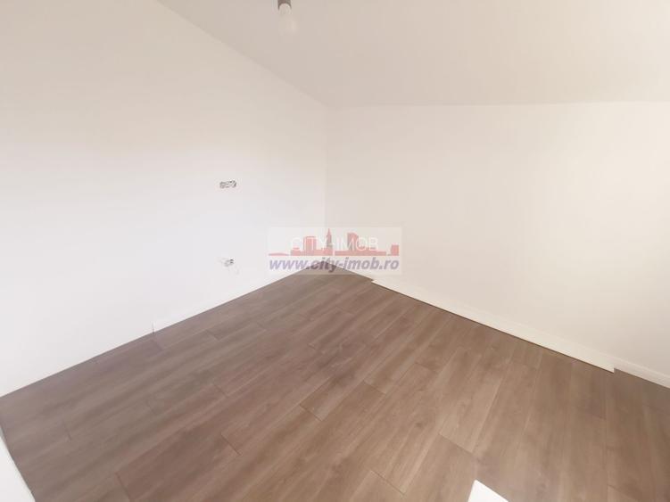 Vanzare Casa Otopeni   D + P + M - 37