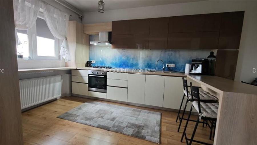 Apartament 3 camere 2 bai zona 9 mai - 4